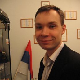 Яник, Москва